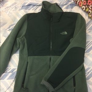 NWOT north face Denali green fleece